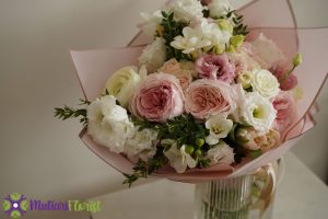 Buket Bunga Pink Putih Pilihan Elegan untuk Setiap Momen Spesial